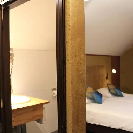 Restaurant De Roosterhoeve 4* Roosteren