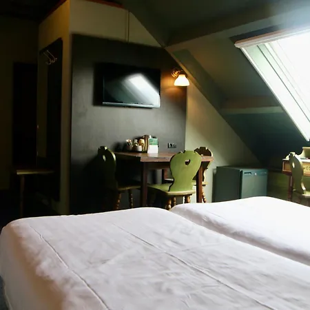 Restaurant De Roosterhoeve Hotell 4*