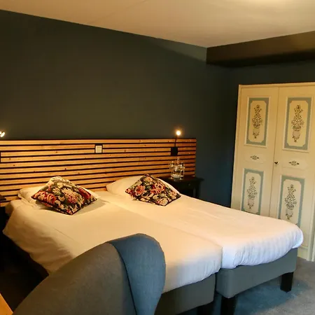 Restaurant De Roosterhoeve Hotel Roosteren