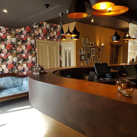 Restaurant De Roosterhoeve Hotel 4*