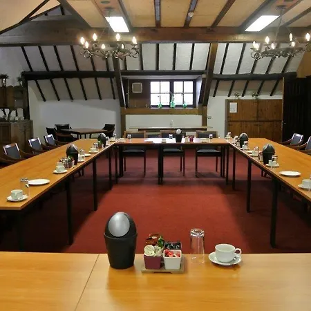 Hotel Restaurant De Roosterhoeve 4*