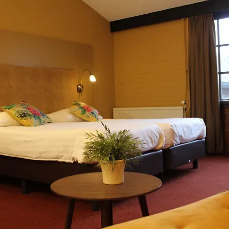 Hotell Restaurant De Roosterhoeve Roosteren
