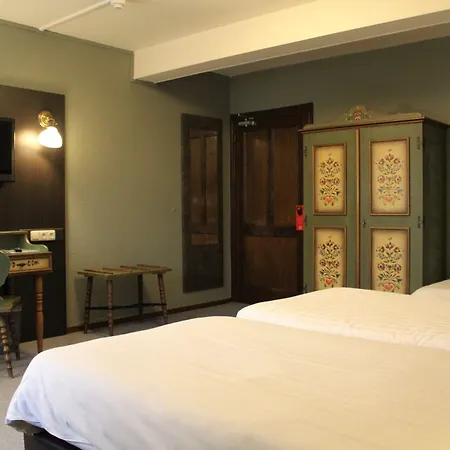Restaurant De Roosterhoeve Hotell 4*