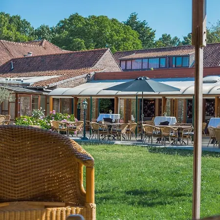 Restaurant De Roosterhoeve Hotell Roosteren