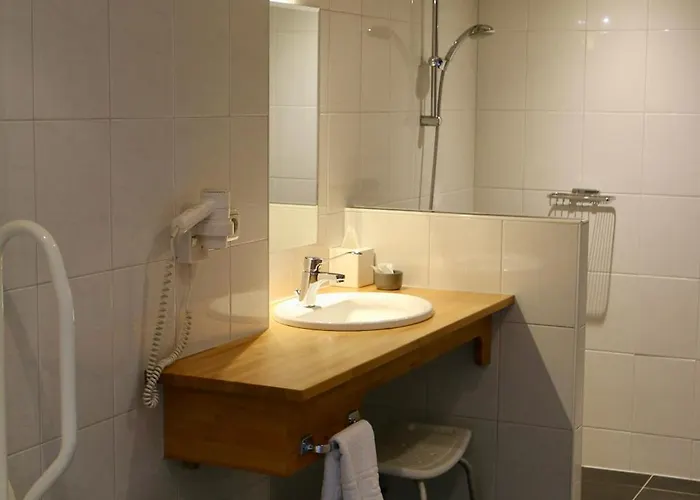 Restaurant De Roosterhoeve Ростерен