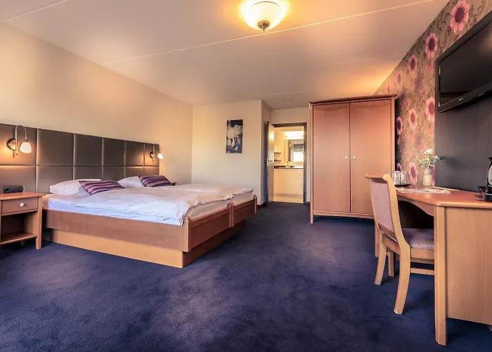 Restaurant De Roosterhoeve 4*