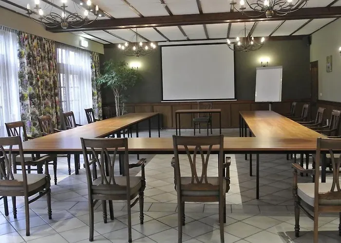 Restaurant De Roosterhoeve Отель Ростерен