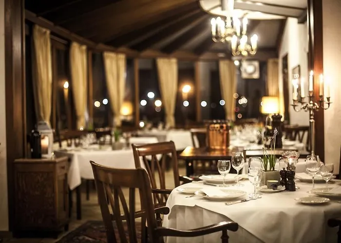 Restaurant De Roosterhoeve 4*