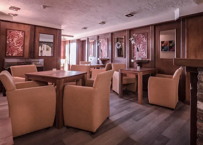 Restaurant De Roosterhoeve Ростерен