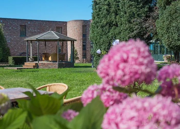 Отель Restaurant De Roosterhoeve